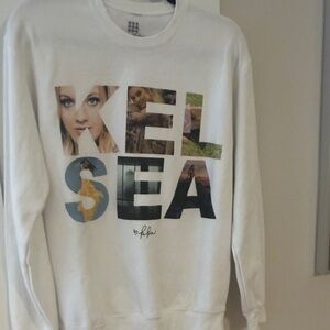 Kelsea ballerini sweatshirt size small